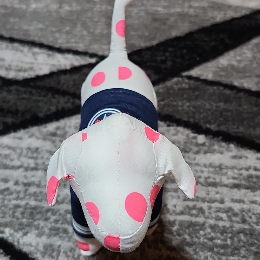 VS PINK RARE TENNESSEE TITANS 1ST EDITION NFL JERSEY PLUSH COLLECTIBLE DOG - Picture 8 of 14